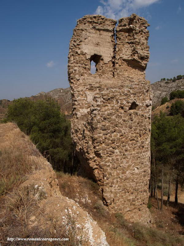TORRE ALBARRANA DEL CASTILLO DE MOROS